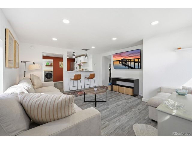 61 S Julian St, Denver, CO 80219