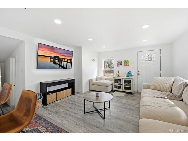 61 S Julian St, Denver, CO 80219