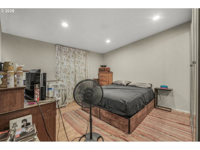 13620 Sw BEEF BEND Rd 16, Portland, OR 97224