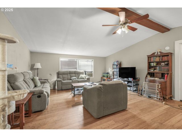 13620 Sw BEEF BEND Rd 16, Portland, OR 97224