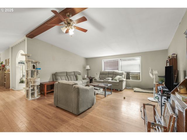 13620 Sw BEEF BEND Rd 16, Portland, OR 97224