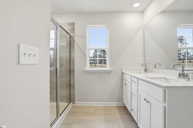 457 Lee's Corner Lane, Woodruff, SC 29388