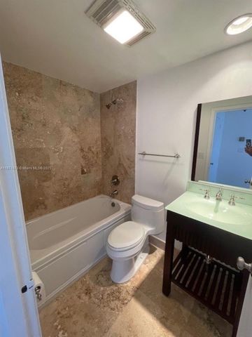 1408 Brickell Bay Dr 611, Miami, FL 33131