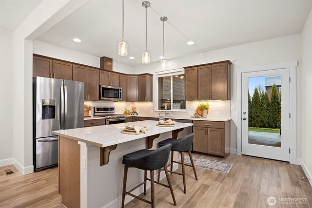 1411 Woods Point Loop, Ferndale, WA 98248