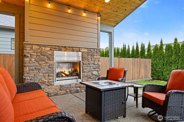 1411 Woods Point Loop, Ferndale, WA 98248