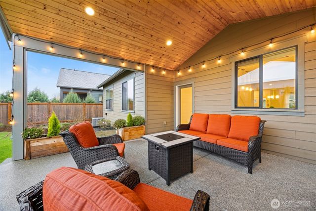 1411 Woods Point Loop, Ferndale, WA 98248