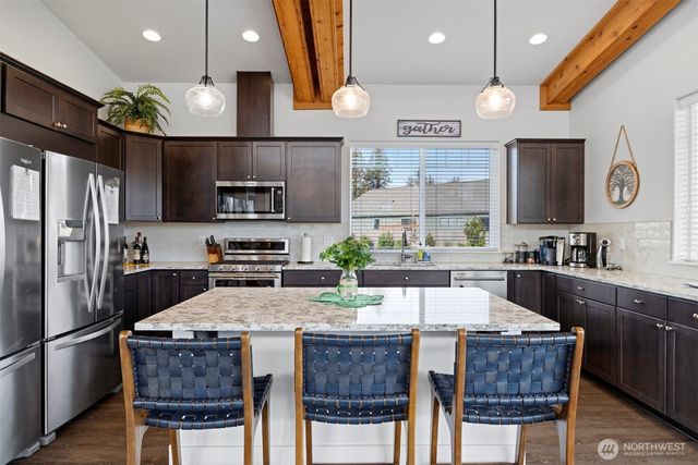 1411 Woods Point Loop, Ferndale, WA 98248