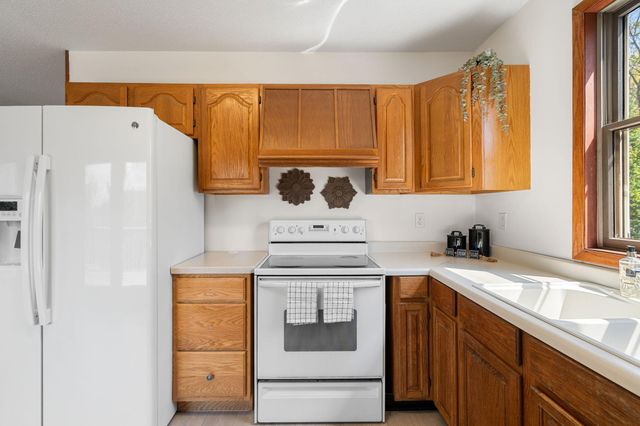 549 Upper 216th Avenue, Somerset, WI 54025