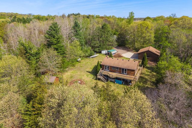 549 Upper 216th Avenue, Somerset, WI 54025