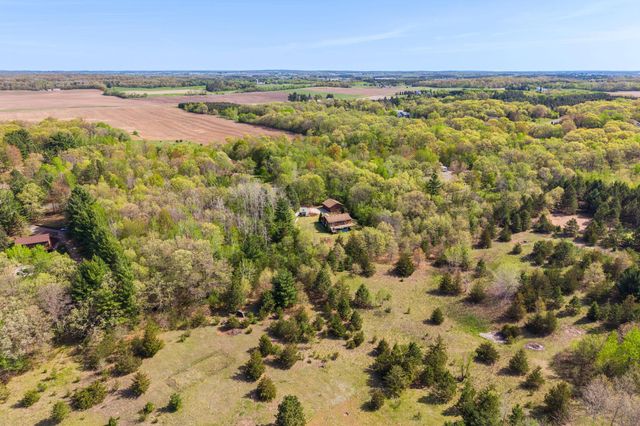 549 Upper 216th Avenue, Somerset, WI 54025