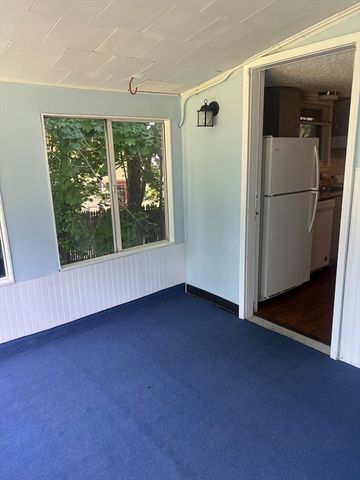 67 Curve St 3, Millis, MA 02054