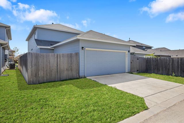 217 Timber Brook DR, Hutto, TX 78634