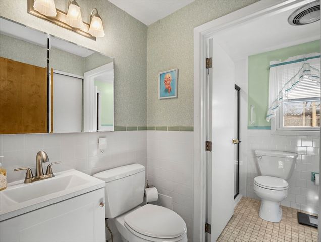 11 Reservoir Dr., Danvers, MA 01923