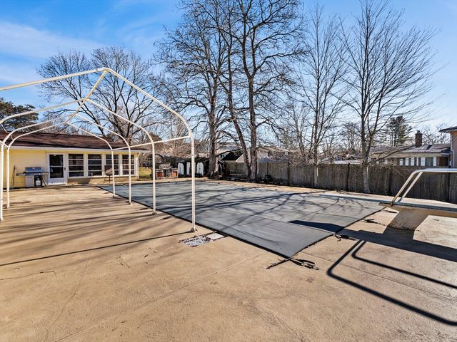 11 Reservoir Dr., Danvers, MA 01923