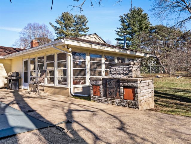 11 Reservoir Dr., Danvers, MA 01923