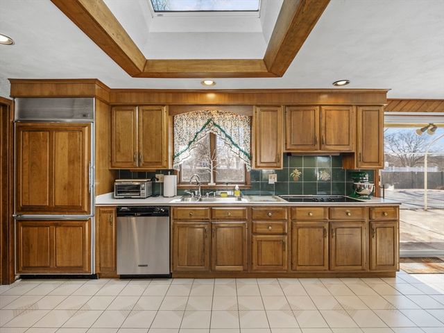 11 Reservoir Dr., Danvers, MA 01923