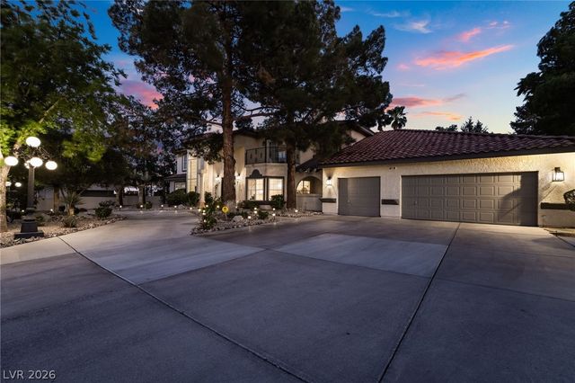 7525 Eldora Avenue, Las Vegas, NV 89117