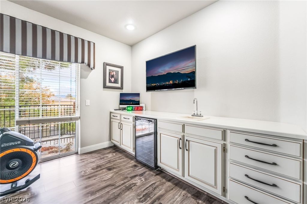 Image 37 of property listing at 7525 Eldora Avenue, Las Vegas, NV 89117