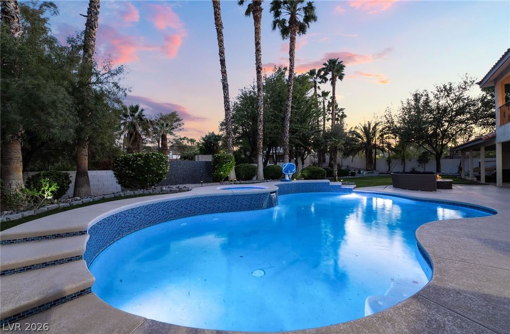 Image 70 of property listing at 7525 Eldora Avenue, Las Vegas, NV 89117