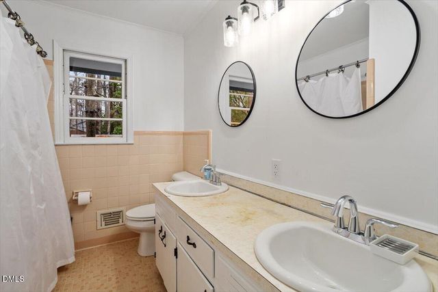 1014 Washington Street, Cary, NC 27511