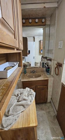 933 Hampton Road, Pomfret, CT 06259