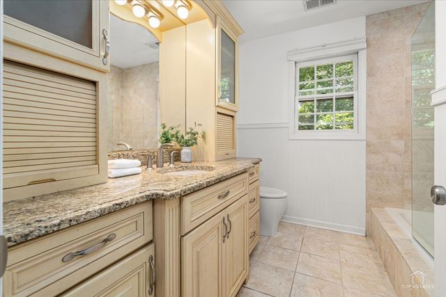 1347 DEEP RUN Road, Naperville, IL 60540