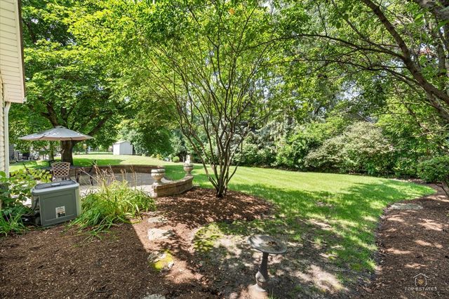 1347 DEEP RUN Road, Naperville, IL 60540