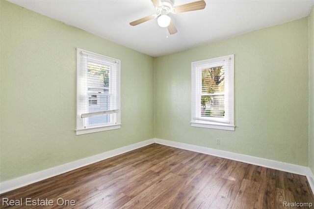 952 Emerson Avenue, Pontiac, MI 48340