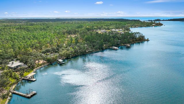 448 Holly Point Road, Freeport, FL 32439