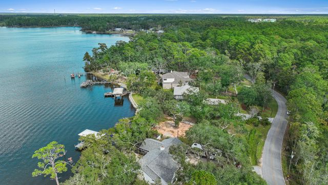 448 Holly Point Road, Freeport, FL 32439