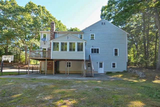 50 Heather Lane, Wrentham, MA 02093
