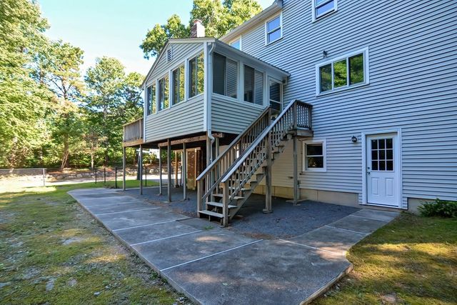 50 Heather Lane, Wrentham, MA 02093