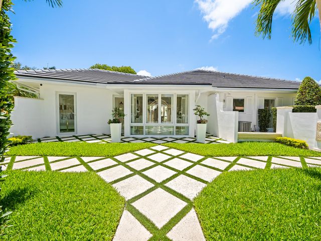 2831 NE 40th Street, Fort Lauderdale, FL 33308
