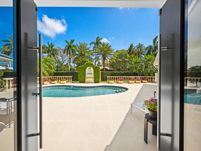 2831 NE 40th Street, Fort Lauderdale, FL 33308
