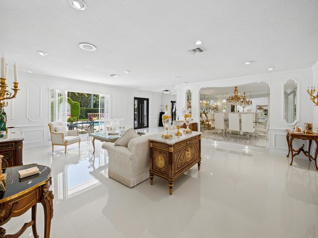 2831 NE 40th Street, Fort Lauderdale, FL 33308