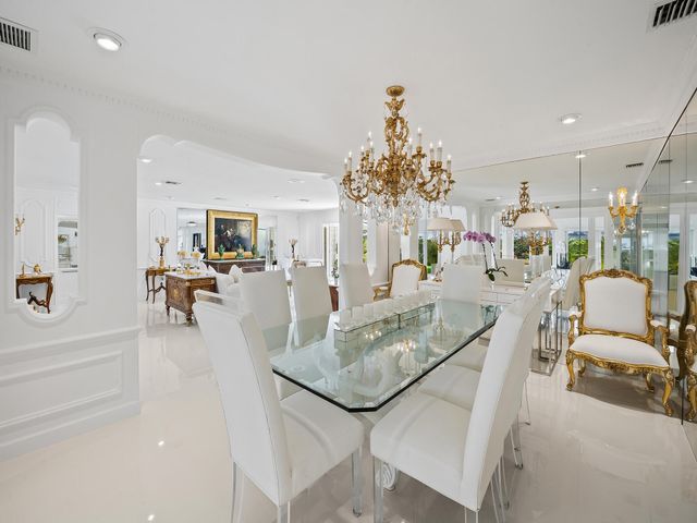 2831 NE 40th Street, Fort Lauderdale, FL 33308