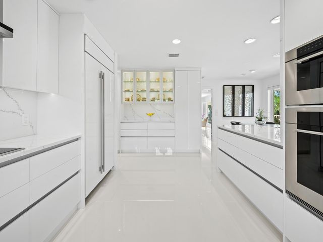 2831 NE 40th Street, Fort Lauderdale, FL 33308