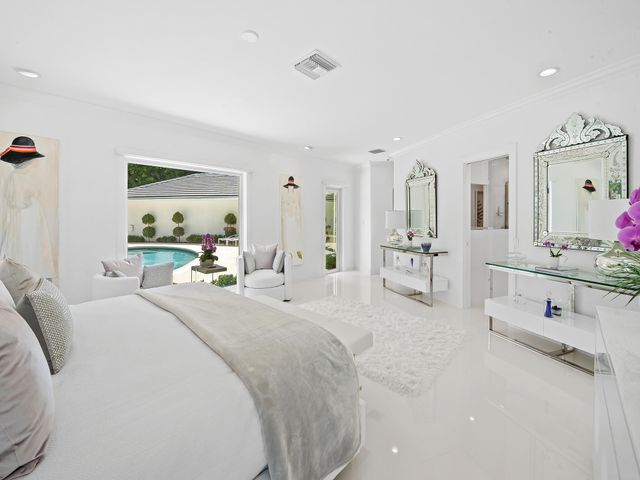 2831 NE 40th Street, Fort Lauderdale, FL 33308