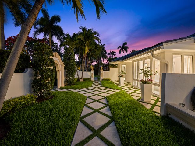 2831 NE 40th Street, Fort Lauderdale, FL 33308