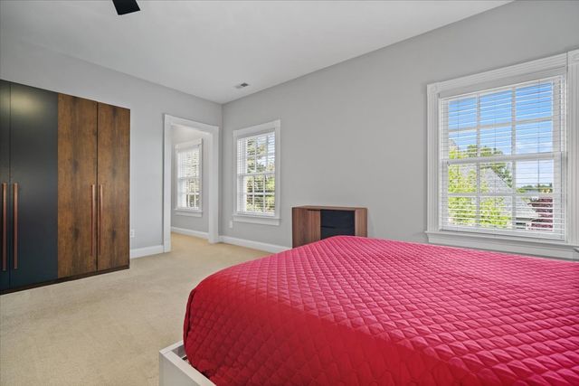 1 Worthington Court, Bloomington, IL 61704