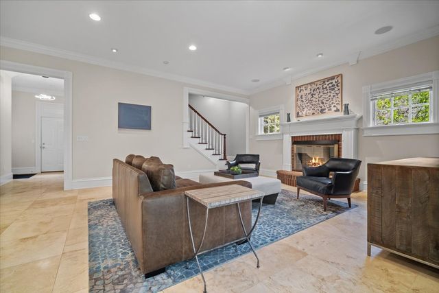 1 Worthington Court, Bloomington, IL 61704