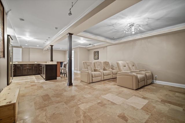 1 Worthington Court, Bloomington, IL 61704