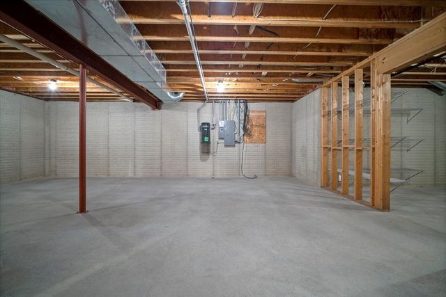 1 Worthington Court, Bloomington, IL 61704