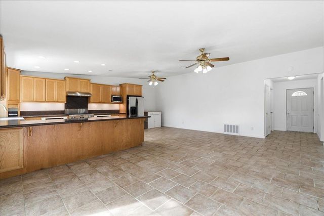 6936 Gimbel Way, Citrus Heights, CA 95621