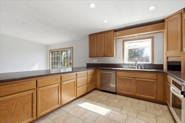 6936 Gimbel Way, Citrus Heights, CA 95621