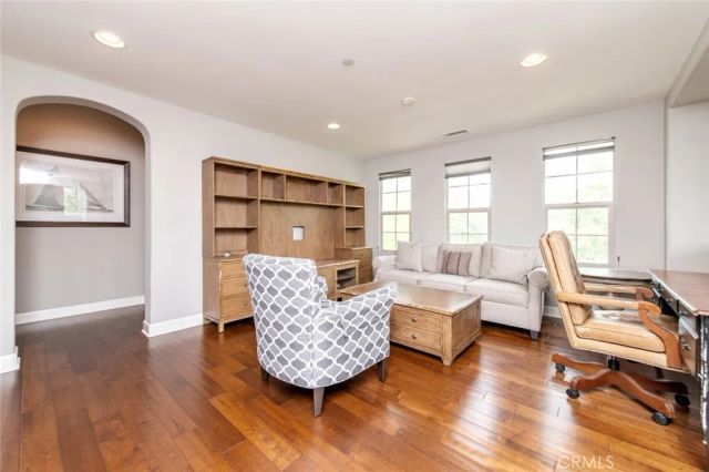 120 Tomato Springs, Irvine, CA 92618