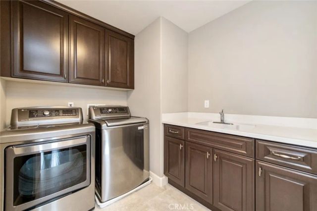 120 Tomato Springs, Irvine, CA 92618