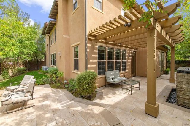 120 Tomato Springs, Irvine, CA 92618