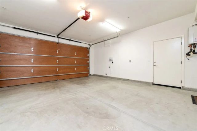 120 Tomato Springs, Irvine, CA 92618