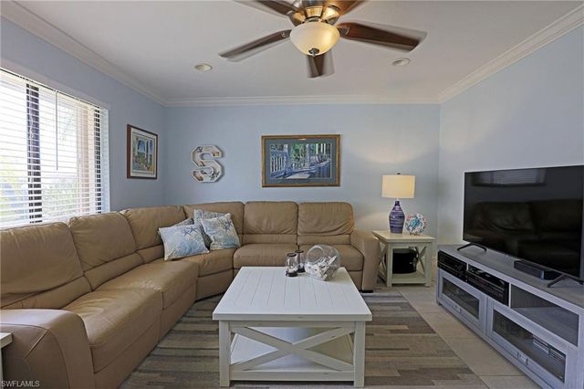 3739 SE 3rd PL, Cape Coral, FL 33904